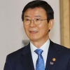 ‘확진자와 접촉’ 문성혁 해수부 장관 자가 격리