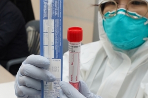 코로나19 검사 국산 진단키트, 첫 해외 수출…UAE에 5만여개