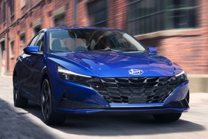 “살 길은 신차뿐”… 현대차·아우디·렉서스 줄줄이 신차 공개