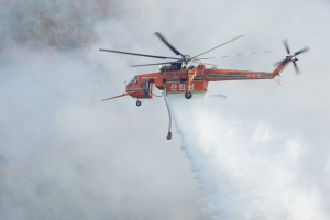울산서 추락 산불 헬기 부기장, 하루 만에 숨진 채 발견