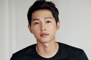 송중기, 영화 촬영 접고 콜롬비아서 귀국... “2주간 자가격리”