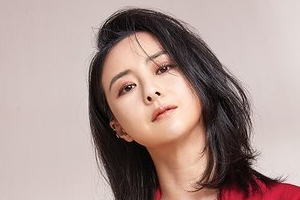 “숨을 수만은 없어” 최정윤, 남편 논란 딛고 예능 복귀