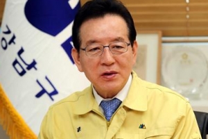 “확진자 발생 초기 발빠르게 대응… 피해 업소 재산세 감면 검토”