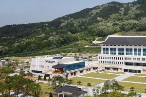 경북 학생·학부모·교직원 71.5% “4월 6일 개학 반대”