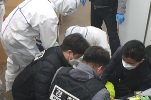 “마스크 납품 해달라” ...부산시청서 시너 협박 60대 남성 검거