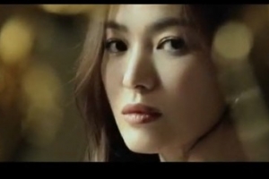 송혜교 “가장 자연스러운 모습? 사랑하는 사람들과 있을 때”