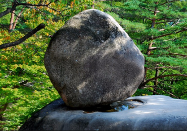 설악산 흔들바위