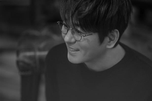 신승훈 부친상 “많은 위로 부탁”