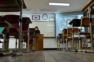 불안한 고3 교실…교사 “우리 학교 만 준비안 된건가”, 고3 “우린 실험대상”