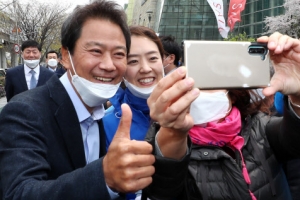 임종석 “김정은 답방만 기다릴수 없어, 문대통령 일만들것”