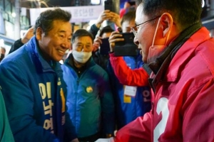 황교안 “이 정부 테러할지 몰라”… 백원우 “통합당은 쓰레기 정당”