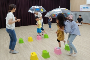 의왕시, 코로나19 극복 ‘슬기로운’ 놀이 물품 지원