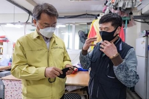 광진 경제 ‘뿌리’ 봉제업체, 면마스크 만들며 ‘숨통’