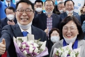 문재인 정부 첫 국민소통수석 윤영찬 국회 입성