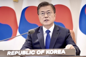 문 대통령 “위대한 국민의 선택…막중한 책임 온몸으로 느낀다”