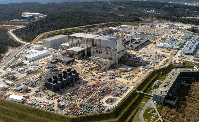 프랑스 카다라쉬에 위치한 ITER(국제핵융합실증로) 건설현장의 모습  국가핵융합연구소 제공