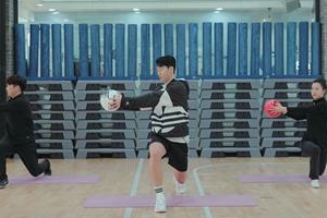 군대 간 손흥민, 안방으로 찾아온다?