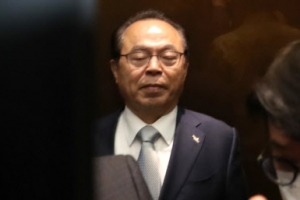 ‘오거돈 성추행’인데 피해자에 집중된 호기심 “우린 피해자가 궁금하지 않다”