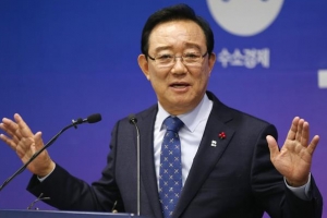 수사기록 열람 거부… 10분 만에 끝난 ‘靑 선거 개입’ 첫 재판