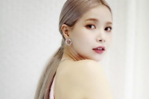 [포토] 마마무 솔라, 싱그러운 ‘봄의 엘프’