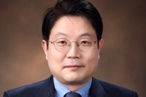 ‘윤석열 동기’ 고기영 법무차관에… 靑 “검찰개혁 완수 기대”