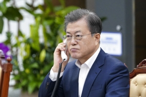 오스트리아 총리 “‘코로나 모범’ 한국과 직항노선 재개할 것”