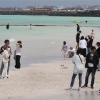 황금연휴 첫날 풍경…해변엔 마스크 벗은 관광객들