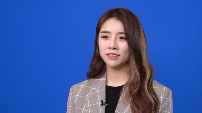 지난달 24일 차세대 트로트 가수 설하윤씨가 서울신문과의 인터뷰에 응하고 있는 모습