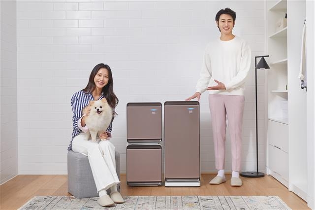 삼성전자가 4일 출시한 ‘무풍큐브 펫케어’. 반려동물을 키우는 가정에 최적화된 공기청정기다. 삼성전자 제공