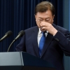 [서울포토] 물 마시는 문재인 대통령