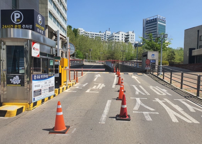 앞으로 2년 간 마포구 주민들에게 개방될 홍익대 부설주차장. 마포구 제공