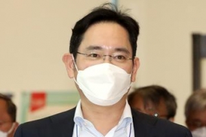 17시간 조사에도 남는 의혹… 檢, 이재용 다시 부르나