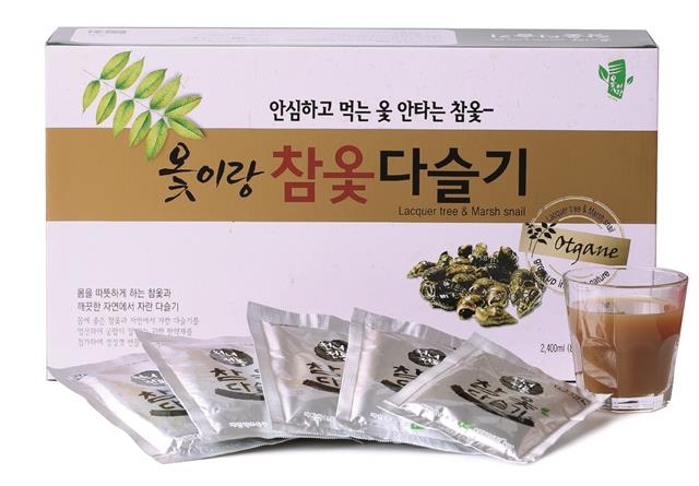 참옻진액에 다슬기 성분을 더한 ‘옻이랑 참옻 다슬기’ 제품. 옻가네 제공