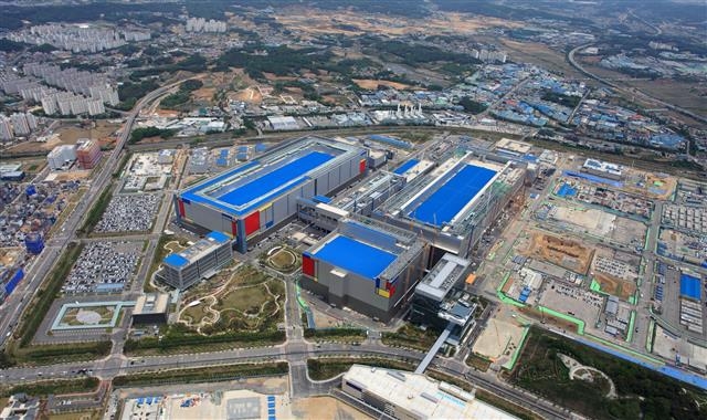 세계 최대 반도체 생산단지인 삼성전자 평택캠퍼스 전경. 삼성전자 제공
