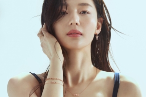 전지현, 무결점 미모의 청량 화보 공개