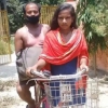 다친 아버지 태우고 1200㎞… 15세 인도 소녀 ‘자전거 귀향’