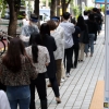 [서울포토]코로나19 검사 기다리는 시민들