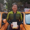 [따뜻한 세상] 승객들에게 노트 건네는 택시기사의 사연?