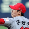 시즌 첫 승 문승원 “이흥련과 호흡 좋아… 5회 전력투구했다”