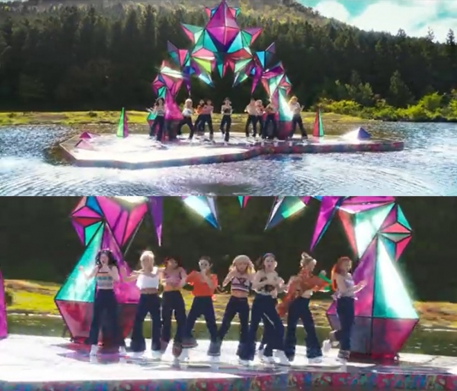 사진=트와이스 ‘MORE & MORE’ 뮤직비디오 캡처