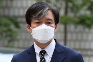 조국 “감찰 종결은 민정수석 권한...유재수 불응해 감찰 불가했다”