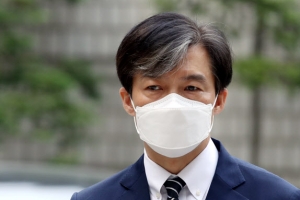 [법정으로 옮겨온 조국대전②]전직 특감반원 “유재수 추가 감찰 가능…천경득 무서워 함구” 조국 “감찰 불능”