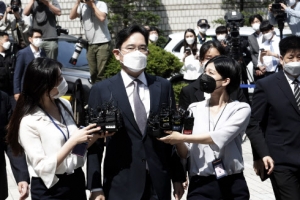 이재용 구속은 일단 면했는데…다른 재벌 총수들의 판결 보니