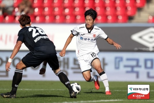 2018년 광주FC 소속으로 K리그 그라운드를 누비던 나상호의 모습. 한국프로축구연맹 제공