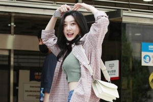 [서울포토] 김새론, ‘소녀와 숙녀사이’…사랑스러운 출근길