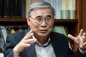 [2000자 인터뷰 39] 이종석 “대북 전단 못 막으면 대결 시대로 되돌아가”