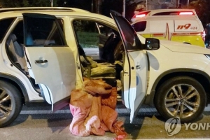 청주서 40대 2살 아들 안고 분신 시도…아이 극적 구출(종합)