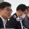[서울포토]모두발언하는 손병두 부위원장