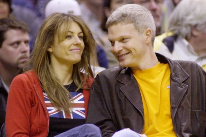 엘리자베스 헐리와 22일(현지시간) 극단을 택해 세상을 등진 스티브 빙의 다정했던 한때. 로이터 자료사진