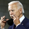 89일째 침묵하는 바이든, 그래도 1위